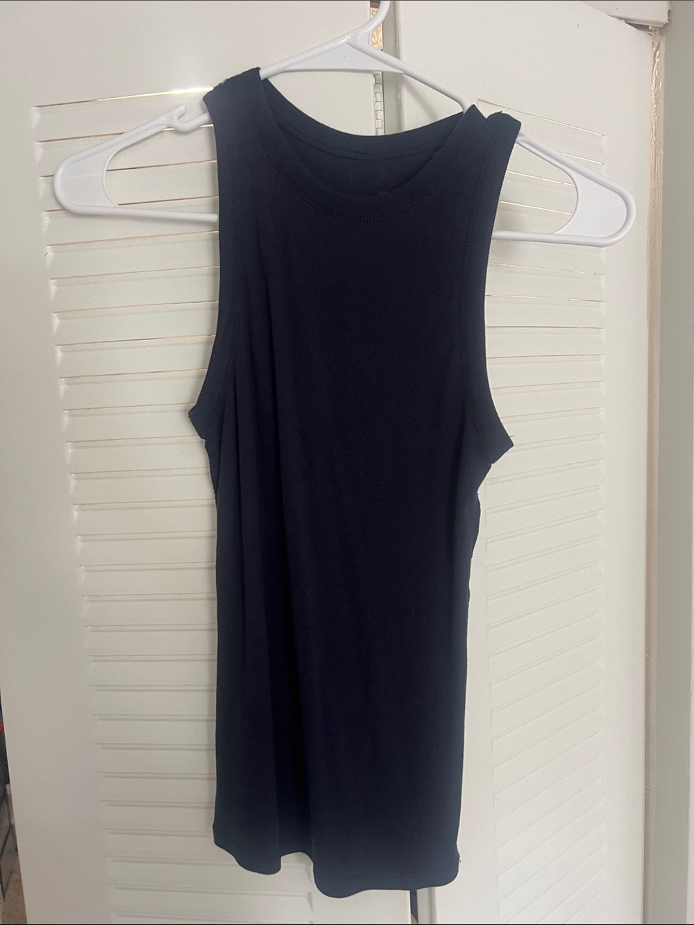 Classic Black Sleeveless Tank Top - Women